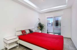 Renovated Apartment with 2 Suites and Balconies, in the Center of Quarteira