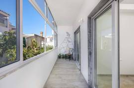 Renovated Apartment with 2 Suites and Balconies, in the Center of Quarteira