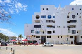 2 Bedroom Apartment with Spacious Terrace and Garage - Quarteira