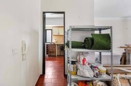 2 Bedroom Apartment with Spacious Terrace and Garage - Quarteira