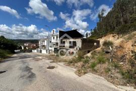 Land for construction of a single-family house in Antanhol.