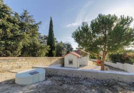 2 bedroom farm (NEW) on 585 m2 of land with view