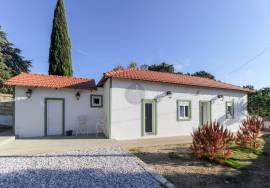 2 bedroom farm (NEW) on 585 m2 of land with view