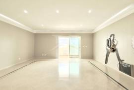Apartamento Duplex T3 com Vista Mar em Cascais