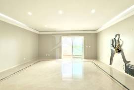 Apartamento Duplex T3 com Vista Mar em Cascais
