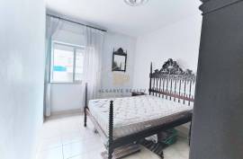 Central 2 bedroom apartment