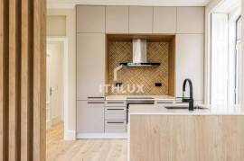 T2 in the final stages of refurbishment - Alcântara