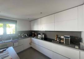 Unique Opportunity - Exquisite Tavira Living: A Charming 4-Bedroom Villa in the Historic City