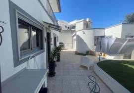 Unique Opportunity - Exquisite Tavira Living: A Charming 4-Bedroom Villa in the Historic City