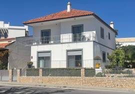 Unique Opportunity - Exquisite Tavira Living: A Charming 4-Bedroom Villa in the Historic City
