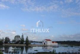 3 bedroom single storey house with garden and swimming pool in Quinta das Laranjeiras
