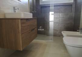 3 bedroom single storey house with garden and swimming pool in Quinta das Laranjeiras
