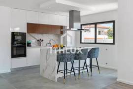 Rent - 3 bedroom villa furnished with garden and swimming pool