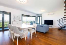 3 Bedroom Penthouse Apartment with Private Rooftop and Ria Formosa View in Faro