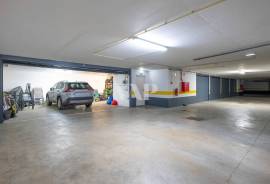 3 Bedroom Penthouse Apartment with Private Rooftop and Ria Formosa View in Faro