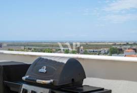 3 Bedroom Penthouse Apartment with Private Rooftop and Ria Formosa View in Faro