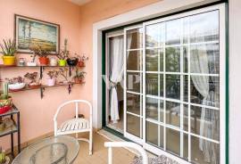 3 bedroom apartment 500m from the beach in Quarteira