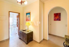 3 bedroom apartment 500m from the beach in Quarteira