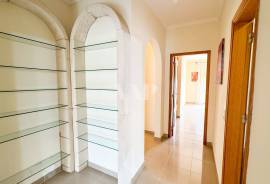 3 bedroom apartment 500m from the beach in Quarteira