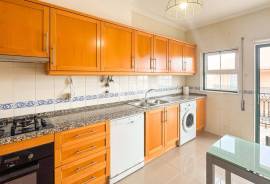 3 bedroom apartment 500m from the beach in Quarteira