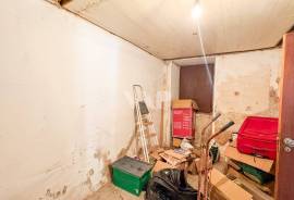 Renovation Opportunity in the Center of Loulé – Villa with Terrace and Annex