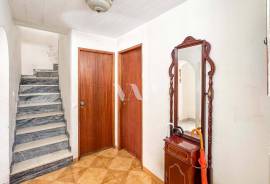 Renovation Opportunity in the Center of Loulé – Villa with Terrace and Annex