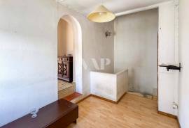 Renovation Opportunity in the Center of Loulé – Villa with Terrace and Annex