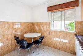 Renovation Opportunity in the Center of Loulé – Villa with Terrace and Annex