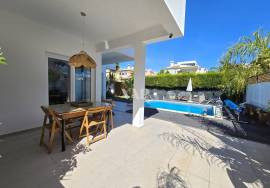 3+1 bedroom semi-detached house located in Vilamoura