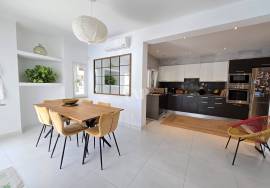 3+1 bedroom semi-detached house located in Vilamoura