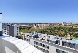 2 Bedroom Apartment with Private Rooftop and Ria Formosa View – Faro