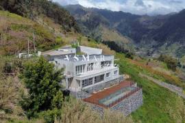 Private Retreat in Tabua – Ocean Views & Nature