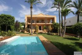 CHALET OR DETACHED HOUSE COBLANCA