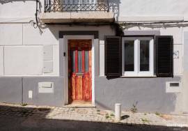 Centrally located 2 bedroom apartment in the Historic centre of Lagos