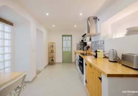 Centrally located 2 bedroom apartment in the Historic centre of Lagos