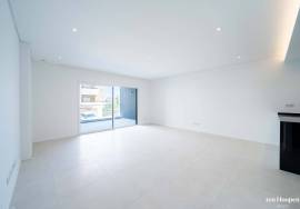 New 3 bedroom apartments in Lagos with swimming pool, Lagos