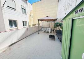 Flat with large private terrace and super bright