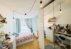 Flat with large private terrace and super bright
