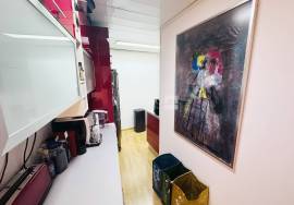 Flat with large private terrace and super bright