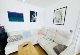 Flat with large private terrace and super bright