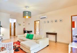 2 bedroom apartment in VILAMOURA condominium
