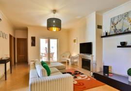 2 bedroom apartment in VILAMOURA condominium