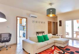 2 bedroom apartment in VILAMOURA condominium
