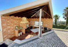 House with a total area of 1380 m2 in Santa Bárbara - Lourinhã