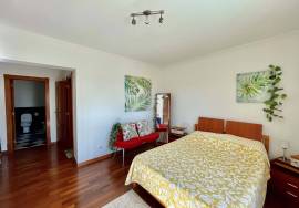 House with a total area of 1380 m2 in Santa Bárbara - Lourinhã