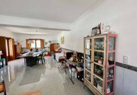 House with a total area of 1380 m2 in Santa Bárbara - Lourinhã