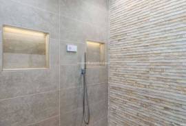 SALE of exclusive designer VILLA. Between Elche and Santa Pola.