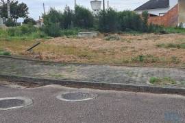 Terreno para construção em Vieira de Leiria de 355,00 m²