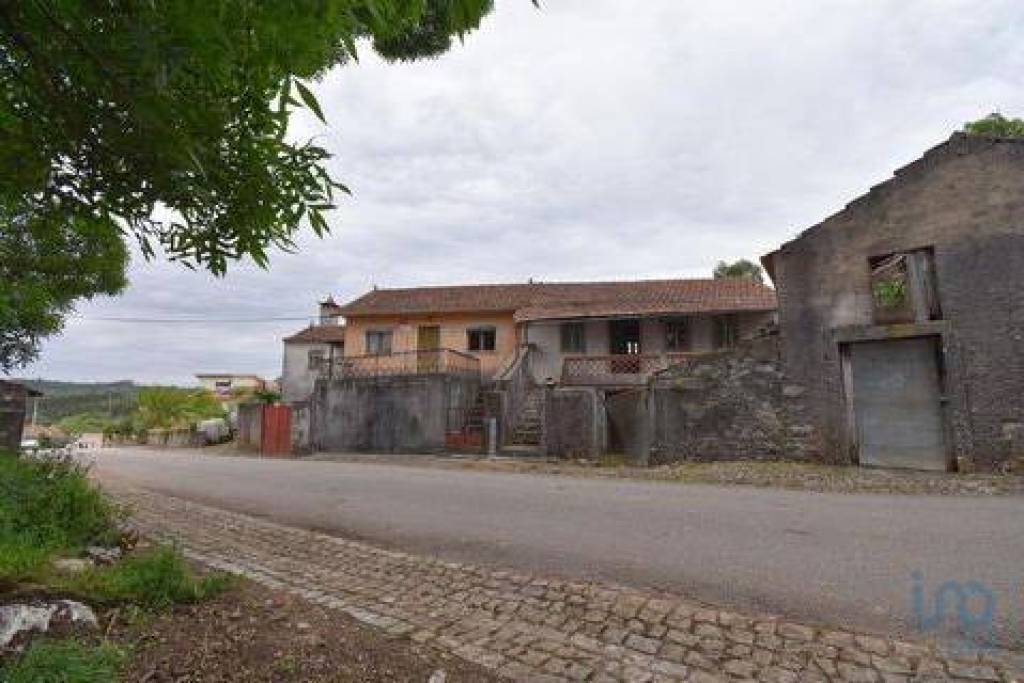 Casa de aldeia T5 em Ansião de 232,00 m²