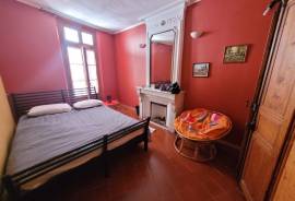 Beautiful Character House With 166 M2 Of Living Space In The Heart Of A Charming Village.